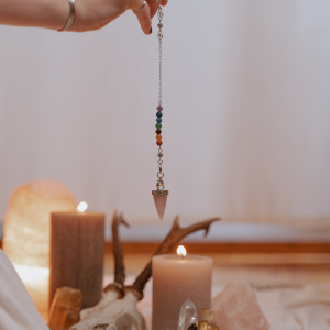 Terapia de Péndulo para Sanación de Chakras